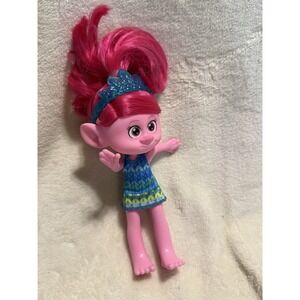 Mattel Pink Trolls Band Together Trendsettin Fashion Dolls Pink Hair